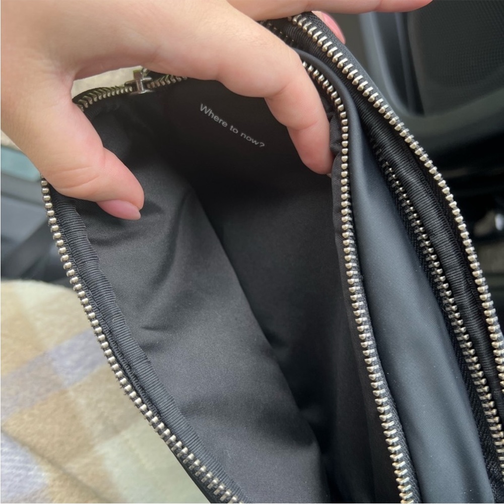 Lululemon purse - Picture 6 of 6